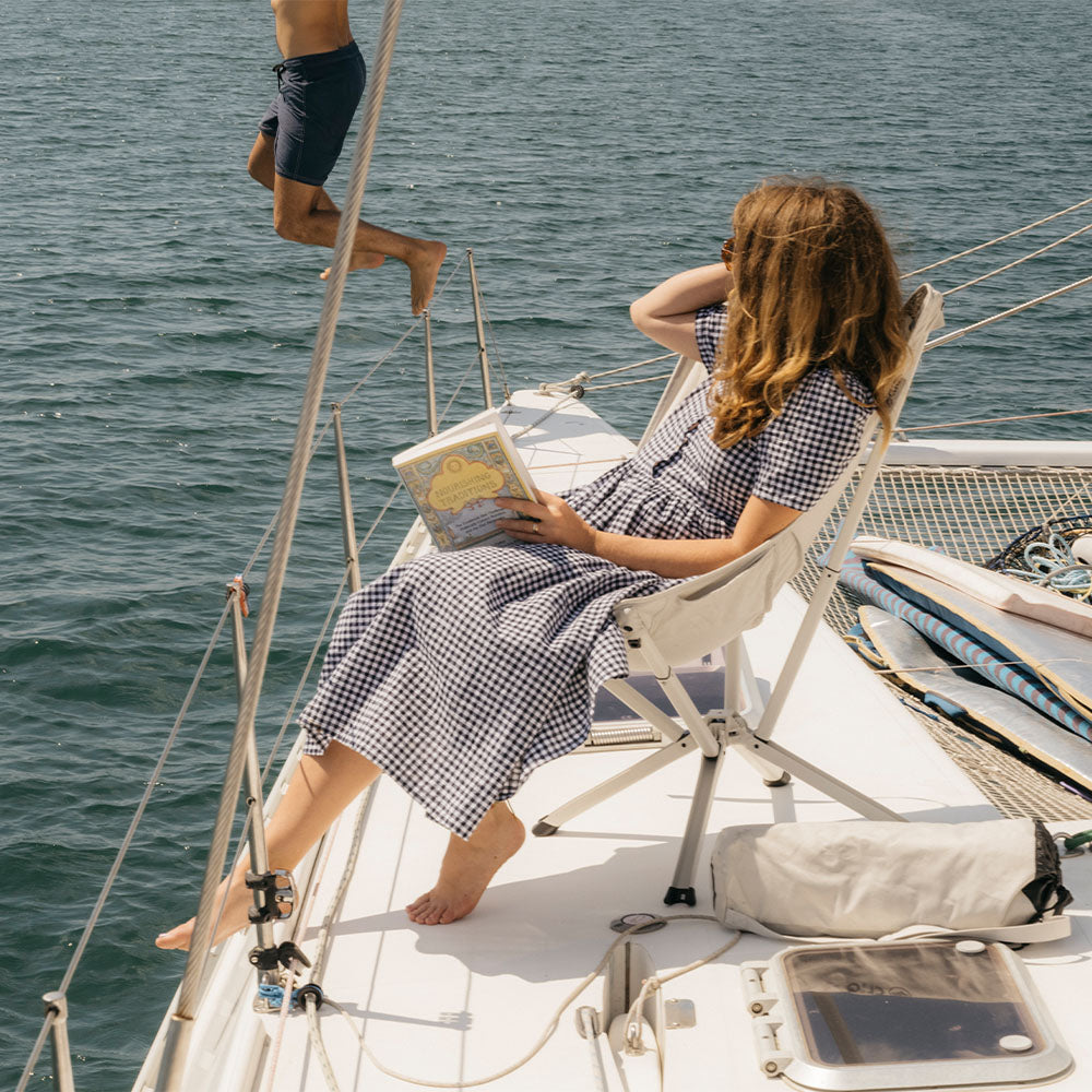 Riviera Lounge – Packable Patio Chair for Elegance on the Go